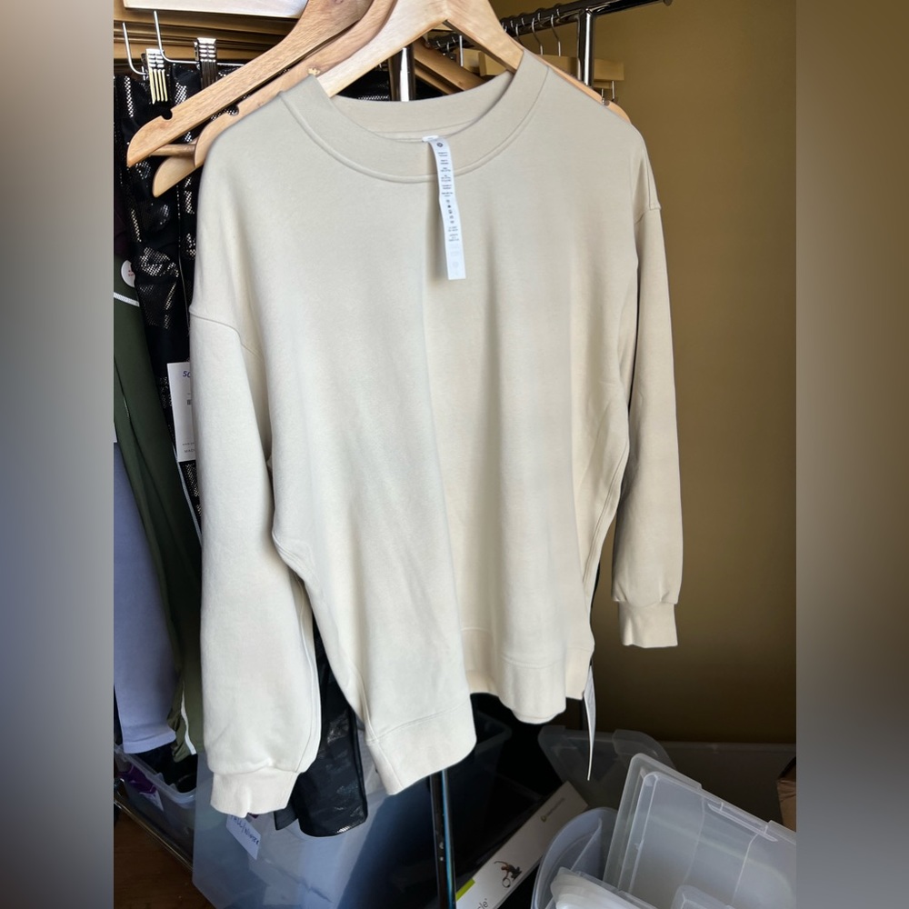 LULULEMON - PERFECTLY OVERSIZED CREW - NATURAL IVORY NWT - Picture 5 of 6